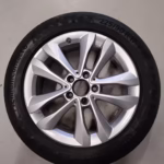 Mercedes C-Class Original Alumiinivanteet Kesärenkailla