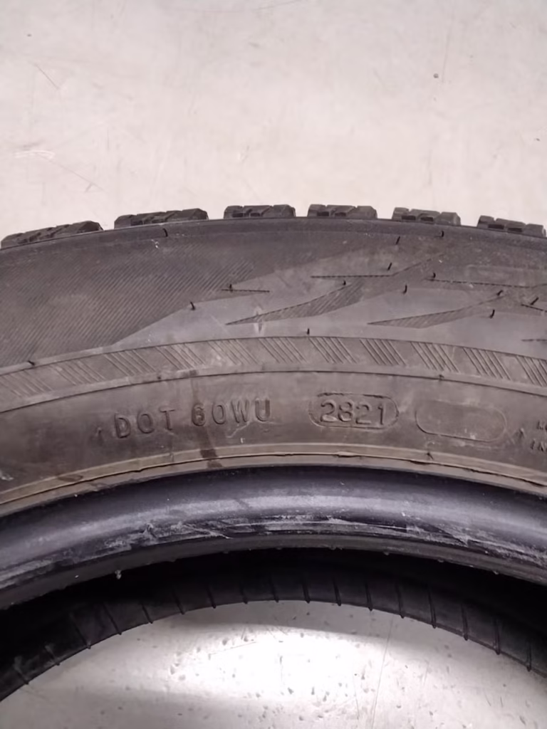 235/55R19 105R NOKIA HAKKAPELIITTA R 3 SUV