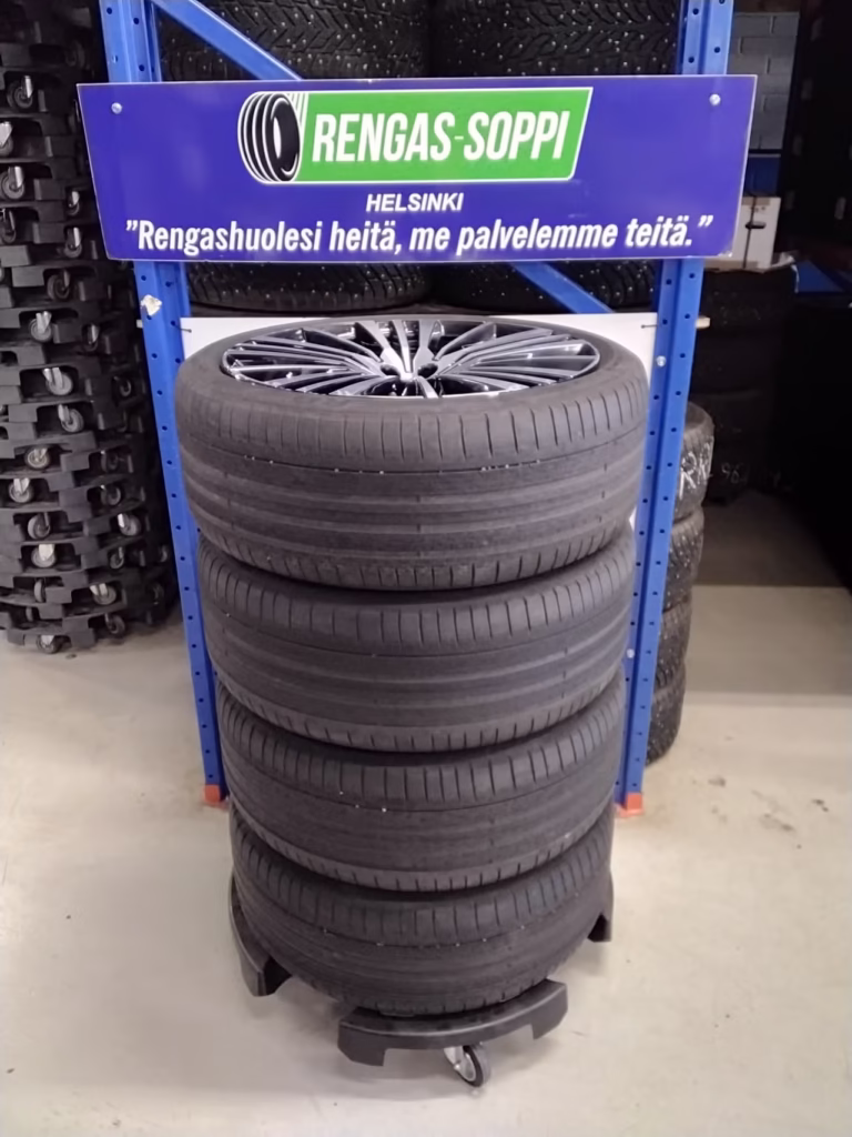 VOLVO ORIGINAL ALUMIINIVANTEET KESÄRENKAILLA