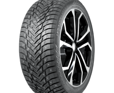 Nokian Tyres Hakkapeliitta 10 EV -nastarengas vanteella, viistokuva