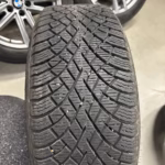 BMW tarvikevanteet kitkarenkailla