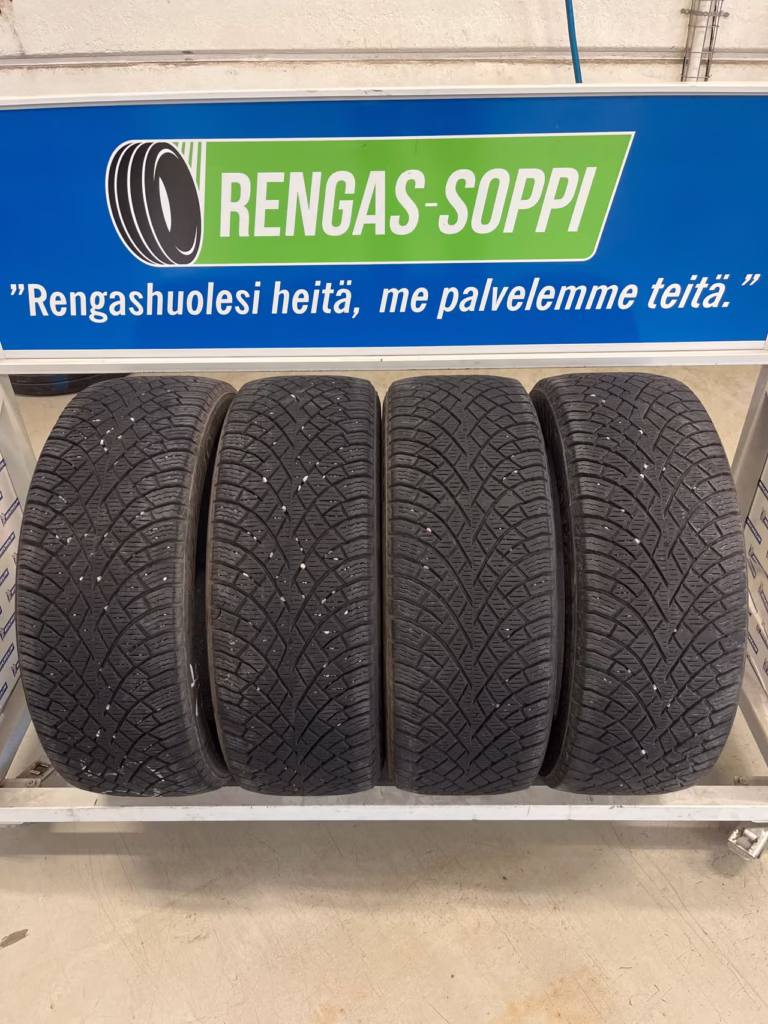 215/55R18 Nokian Hakkapeliitta R5 EV