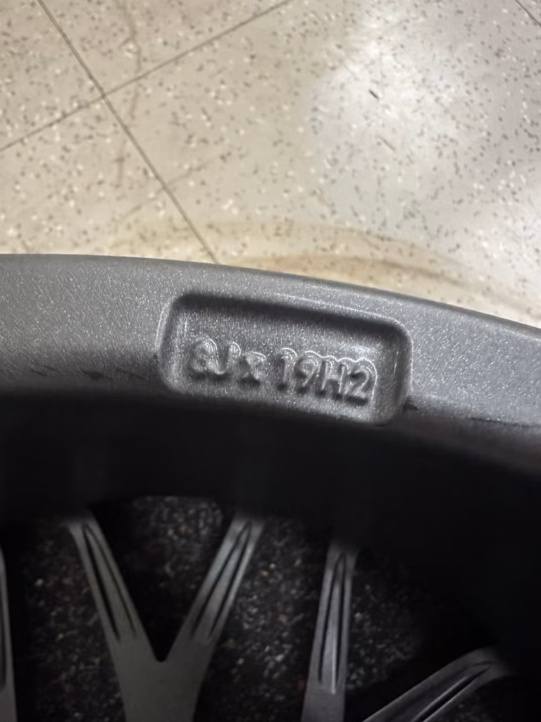 2 kpl AEZ Alumiinivanteet 19″