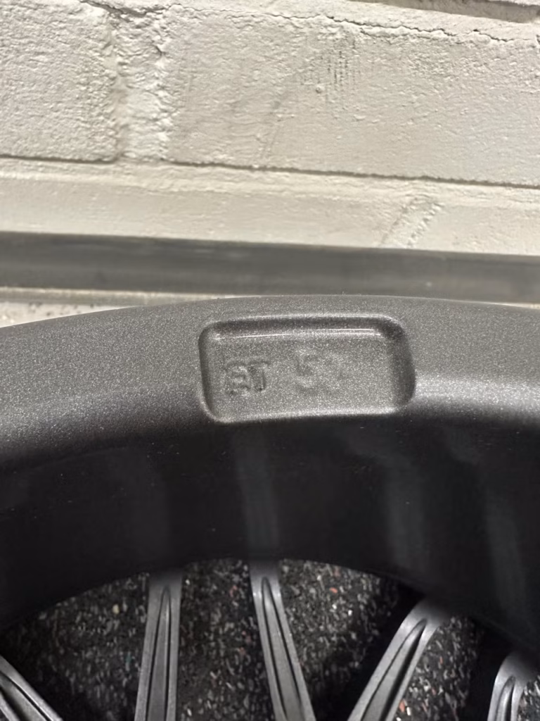 2 kpl AEZ Alumiinivanteet 19″