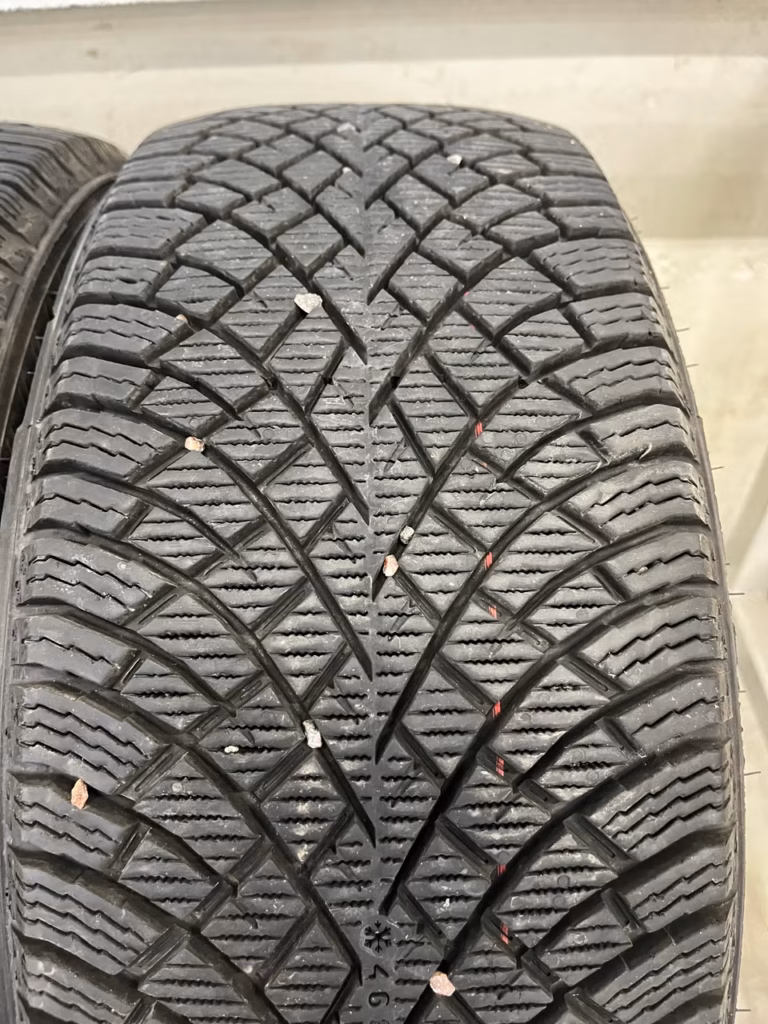 205/50R17 Nokian Hakkapeliitta R5