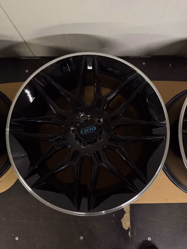 DOTZ LongBeach Dark 21″ Alumiinivanteet | Sopii mm. MB GLE