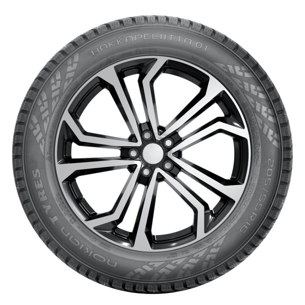 Nokian Tyres Hakkapeliitta 01